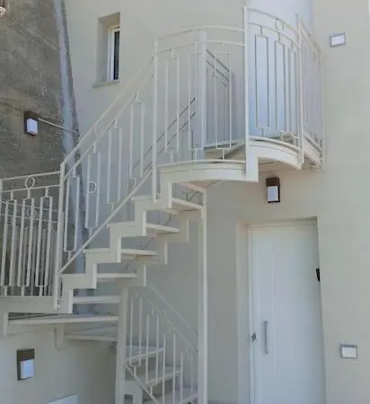 Stanza Mylai Etna View Apartment *